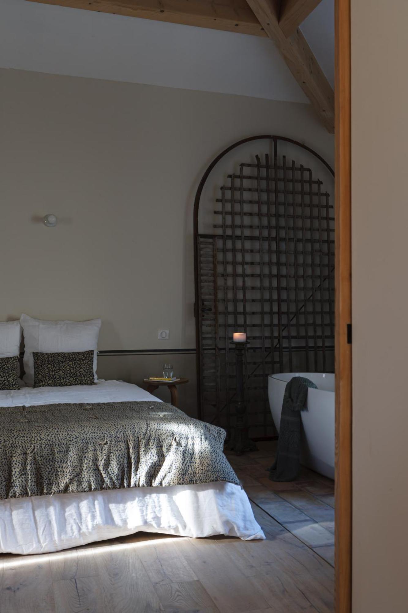 Les Appartements Du Saint Thiers: Provençal Charm in Drôme Saou Exterior photo